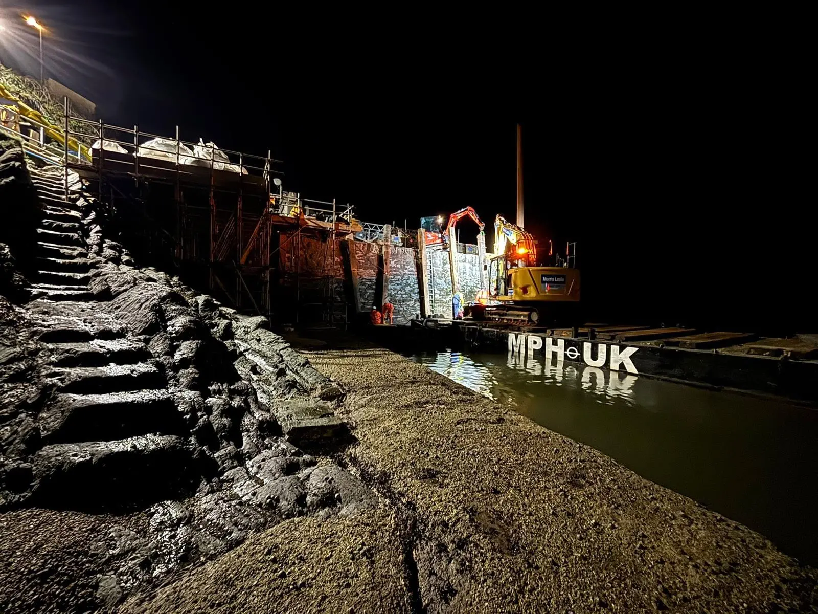 TMS Polperro project with MPH Barge