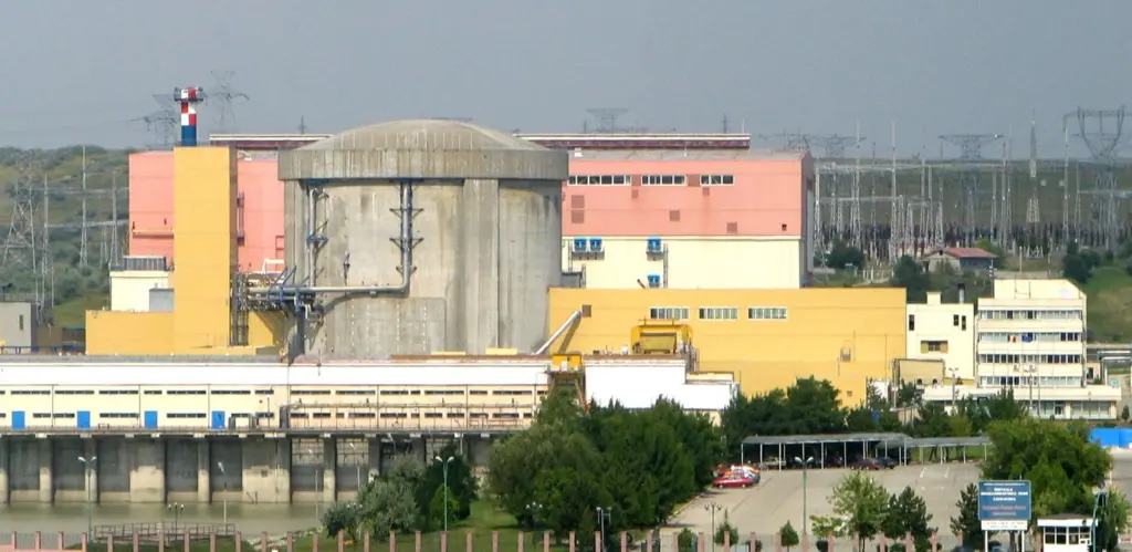 Centrala_Atomica_Cernavoda_01