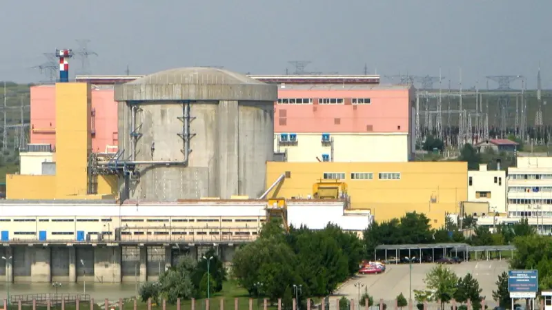 Centrala_Atomica_Cernavoda_01